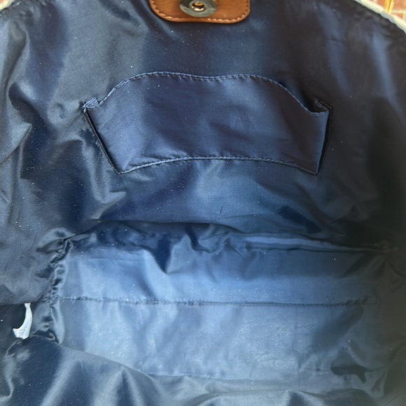 Tommy Hilfiger Signature Jacquard Textile Khaki Tan/Chestnut Combo XL Tote - Picture 6 of 9